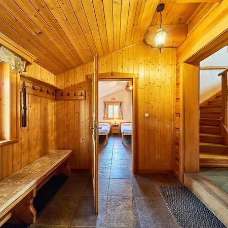 Timber With Hydromassage By Interhome Domek alpejski *