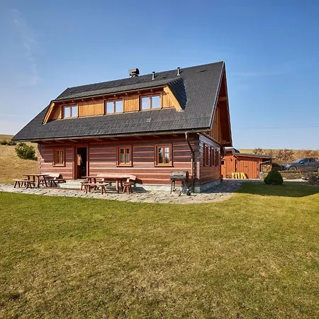 Domek alpejski Timber With Hydromassage By Interhome